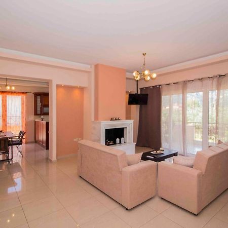 Camares Home Sparta Exterior photo